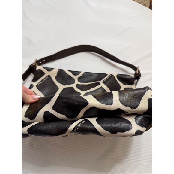 Dooney & Bourke Giraffe Print Shoulder Bag Purse Handbag - Picture 6 of 16
